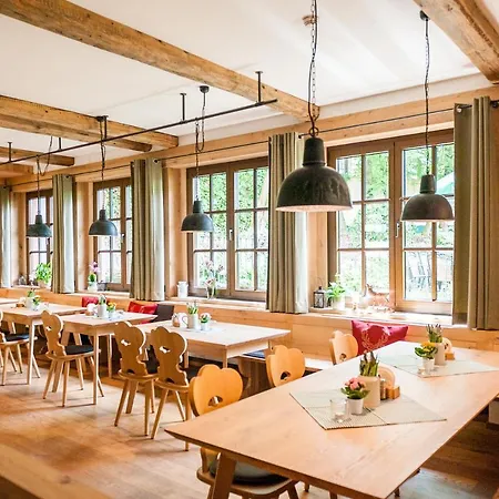 Szálloda Hotelgasthof Schmucker *