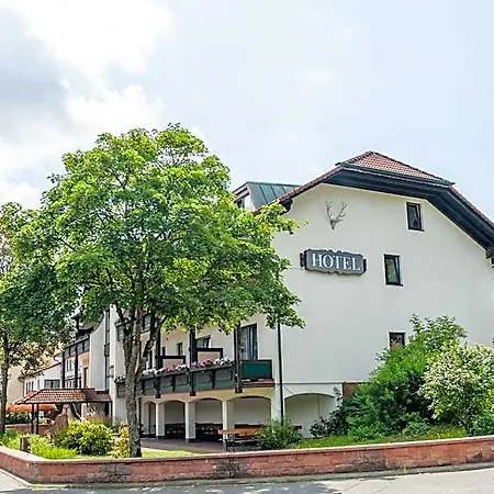 Hotelgasthof Schmucker מלון *