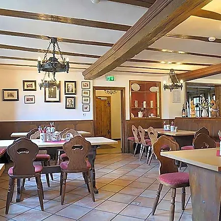 מלון Hotelgasthof Schmucker