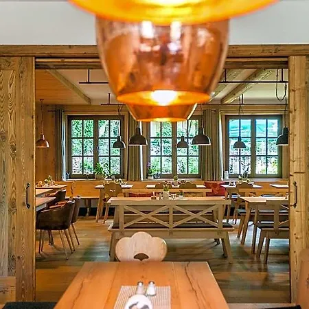 מלון Hotelgasthof Schmucker
