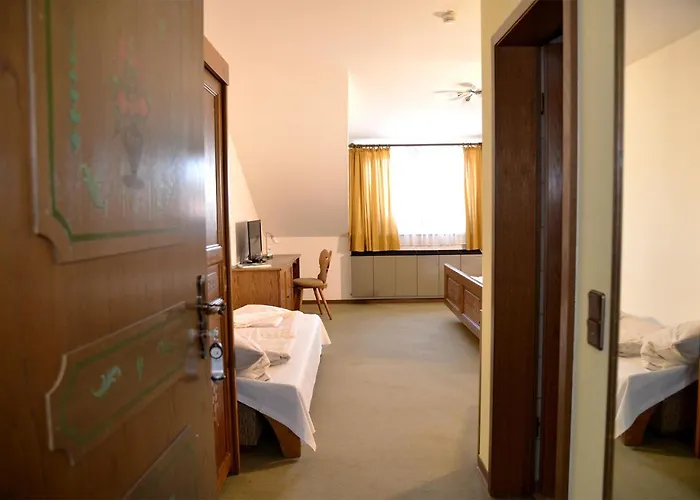 Hotelgasthof Schmucker Hotel Mossautal